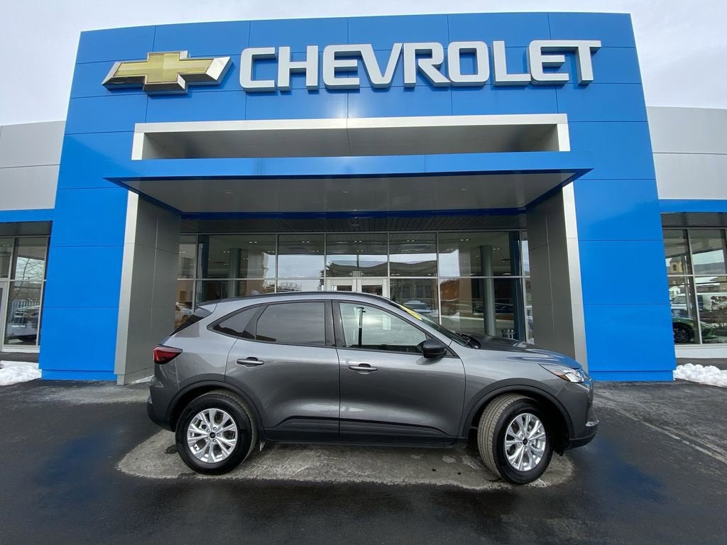 2025 Ford Escape Active in Gray — front three-quarter view